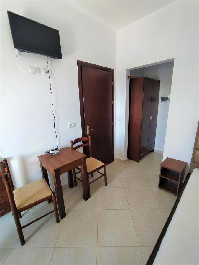 Ahmeti Rooms Εξαμίλιο Εξωτερικό φωτογραφία
