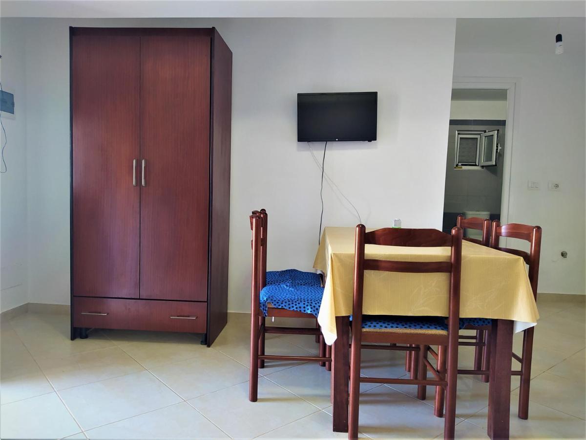 Ahmeti Rooms Εξαμίλιο Εξωτερικό φωτογραφία