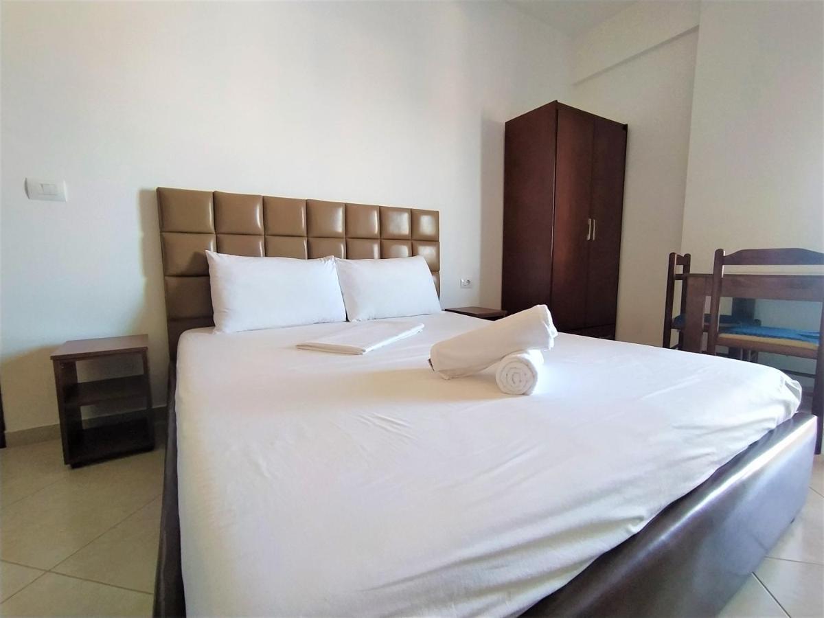 Ahmeti Rooms Εξαμίλιο Εξωτερικό φωτογραφία