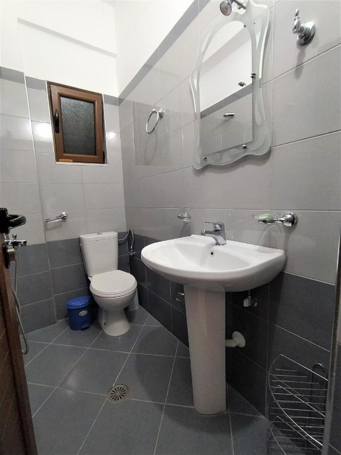 Ahmeti Rooms Εξαμίλιο Εξωτερικό φωτογραφία