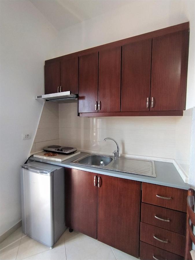 Ahmeti Rooms Εξαμίλιο Εξωτερικό φωτογραφία