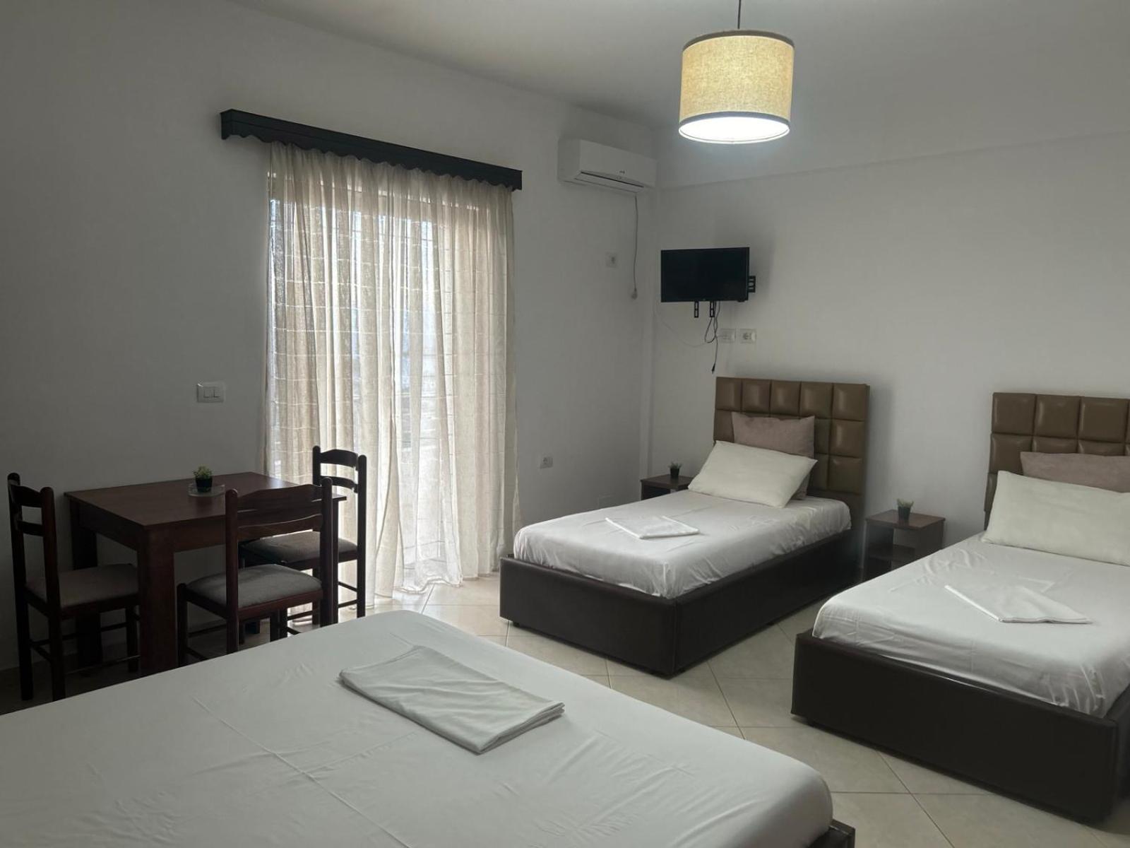 Ahmeti Rooms Εξαμίλιο Δωμάτιο φωτογραφία